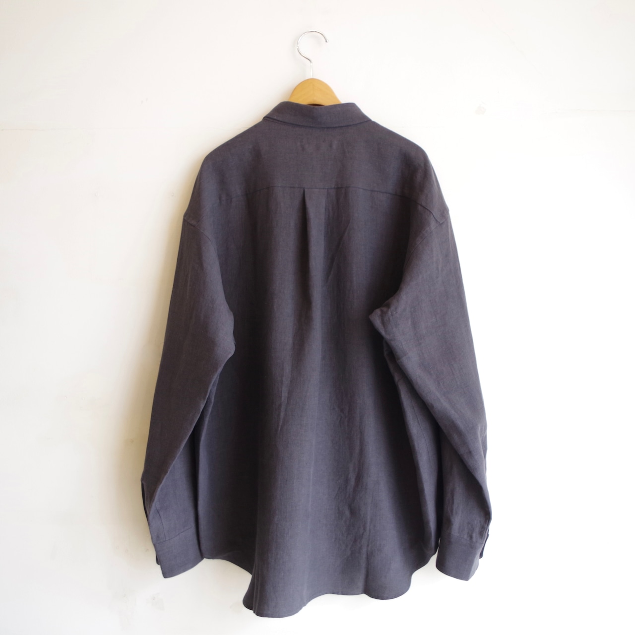 comm.arch. French Linen Lawn B.D. Shirt