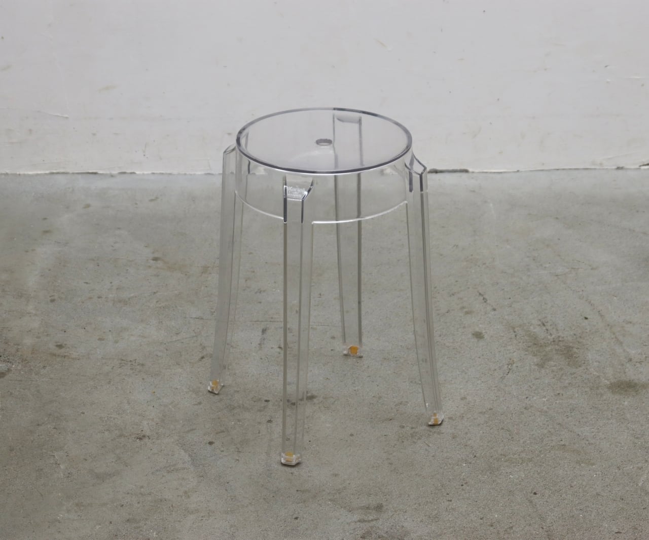kartell カルテル チャールズ ゴースト スツール チェア 椅子 イタリア モダン RIT29235