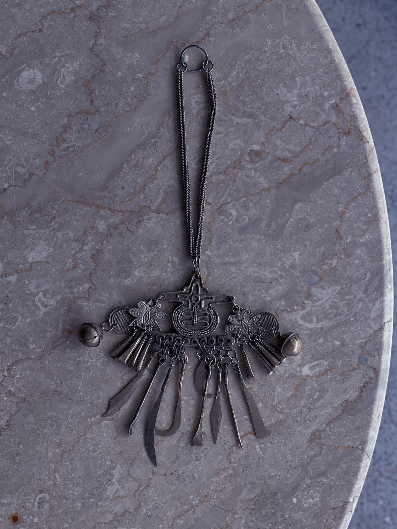 Dao tribe／Vintage brass chains charm