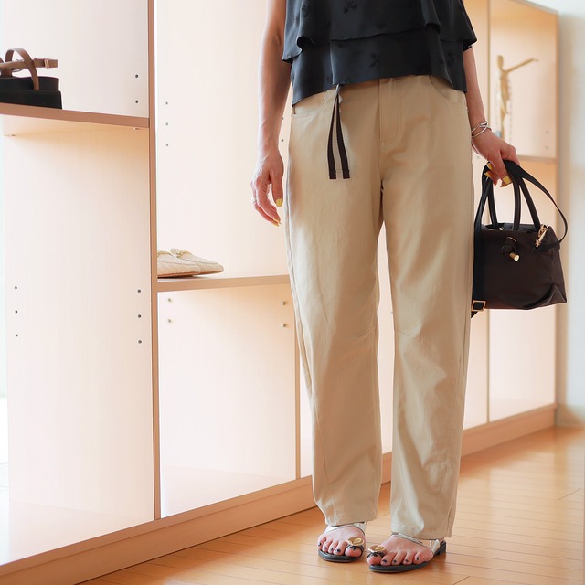 TOLNERA (トルネラ) コットンツイル カーブパンツ with リボンベルト