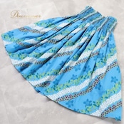 フラダンス 衣装 パウスカート ブルー系 MuuMuuMama ハワイアンプリント アロハ フラ ダンス レッスン 練習 ハワイアン シングル スカート さわやか 鮮やか 華やか 上品 おしゃれ かわいい ホワイト系 グリーン系 パープル系 オレンジ系 水色 白 緑 黄緑 紫 橙 動きやすい かわいいデザイン 青系 エレガント 夏用 フラダンス用 リゾート用 カジュアル トロピカル