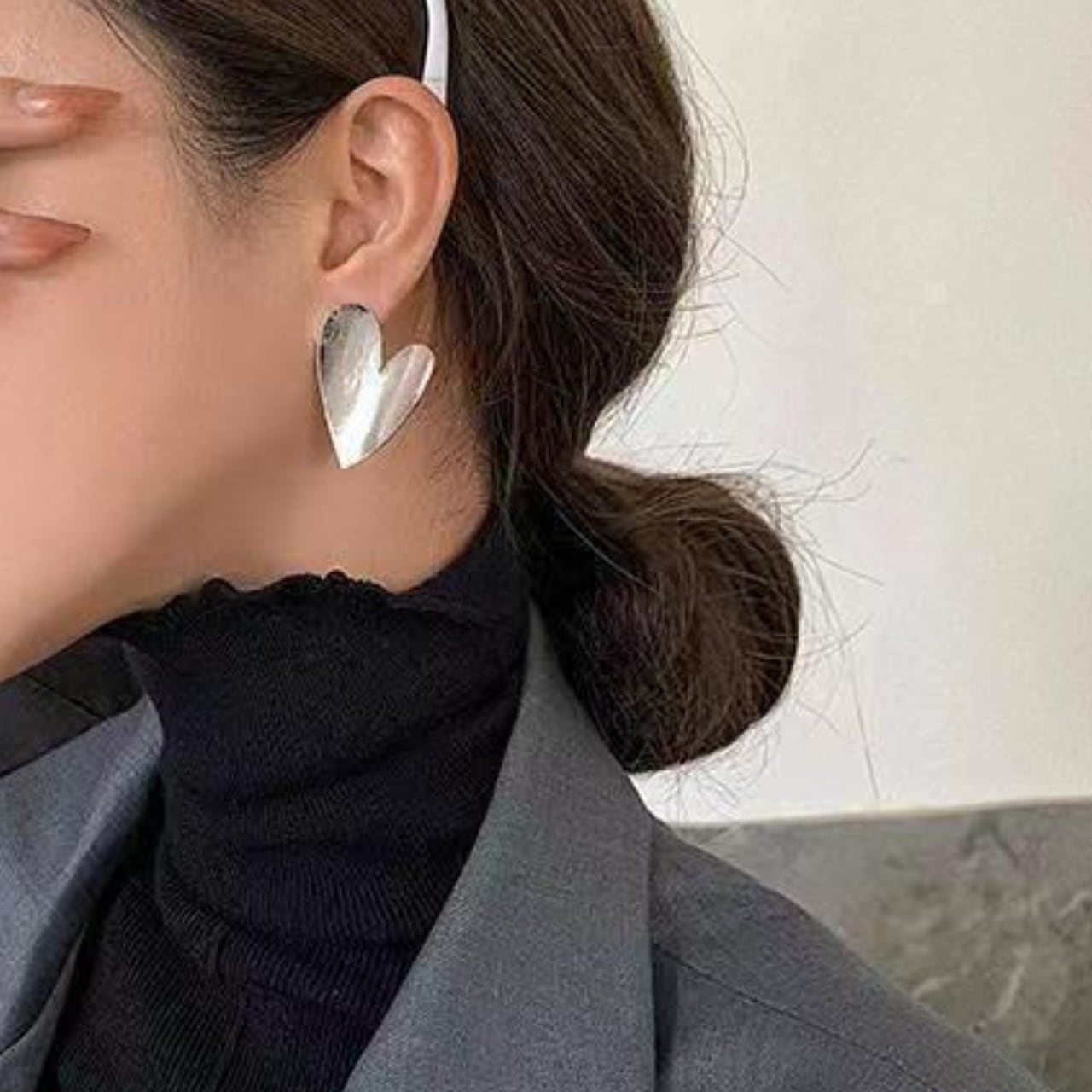 Metallic heart earrings in 2 colors S1186