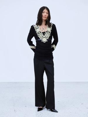 【26AW】THINGS THAT MATTER シングスザットマター / トップス / MICROCOSMOS LACE SHEER TOPS　0586TM0671P