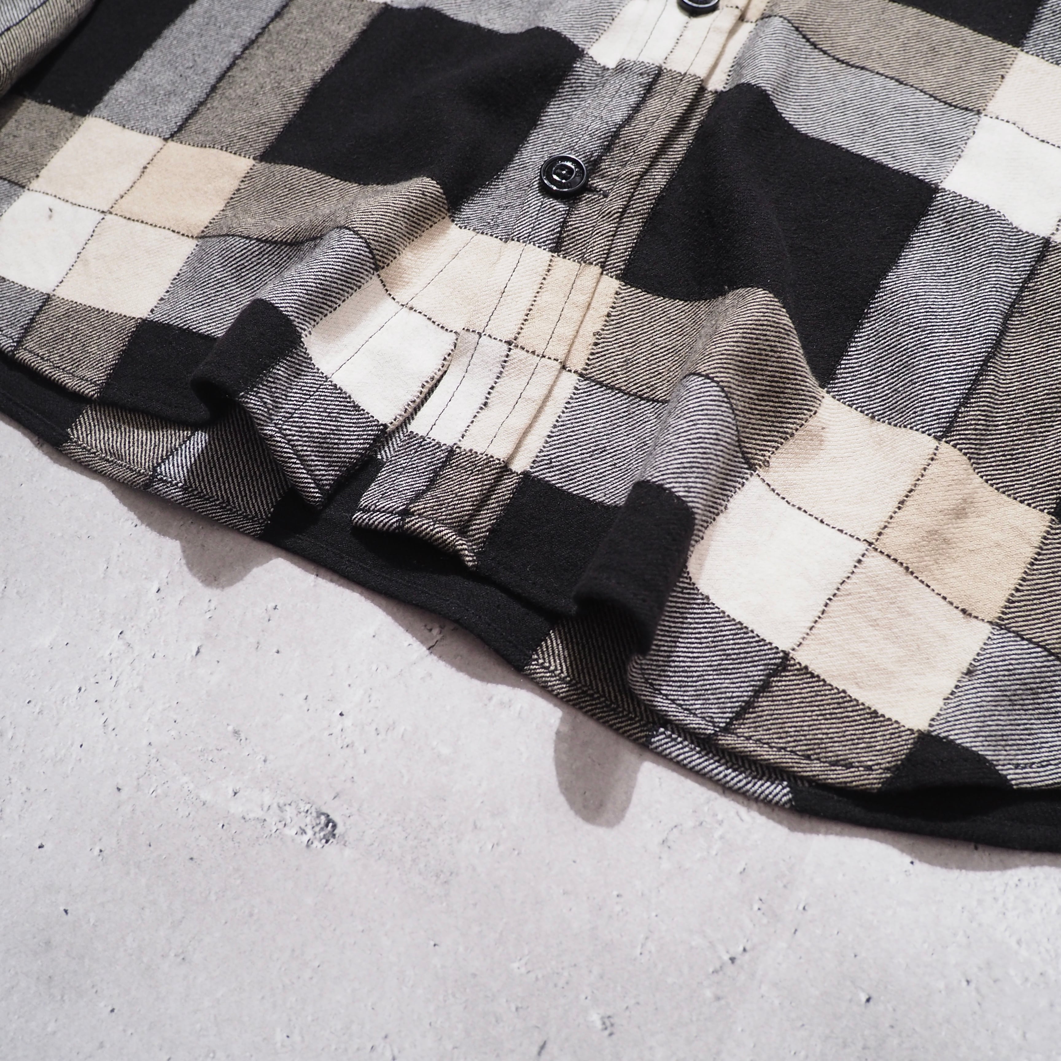 " DIESEL " Irregular Stitched × Embossed Monotone Check Shirt