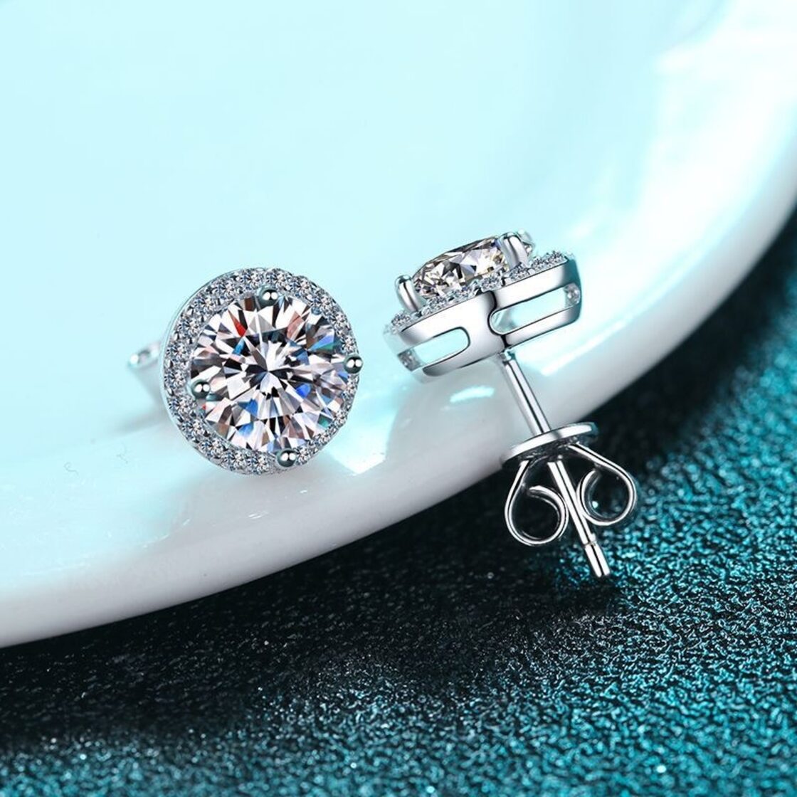 モアサナイト ヘイローピアス 0.5ct 5mm | Pay ID