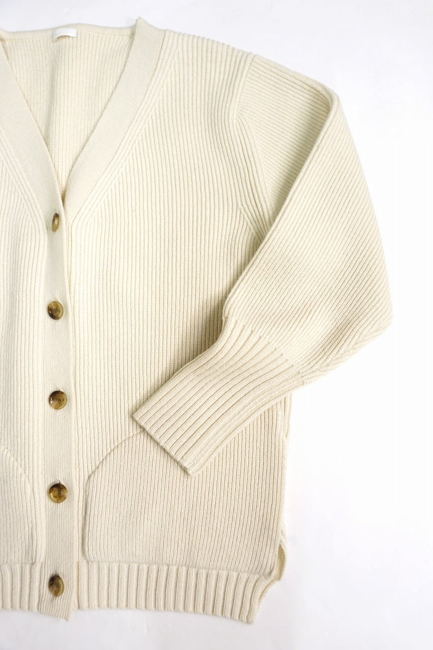 Hand Framed V-Neck C/D