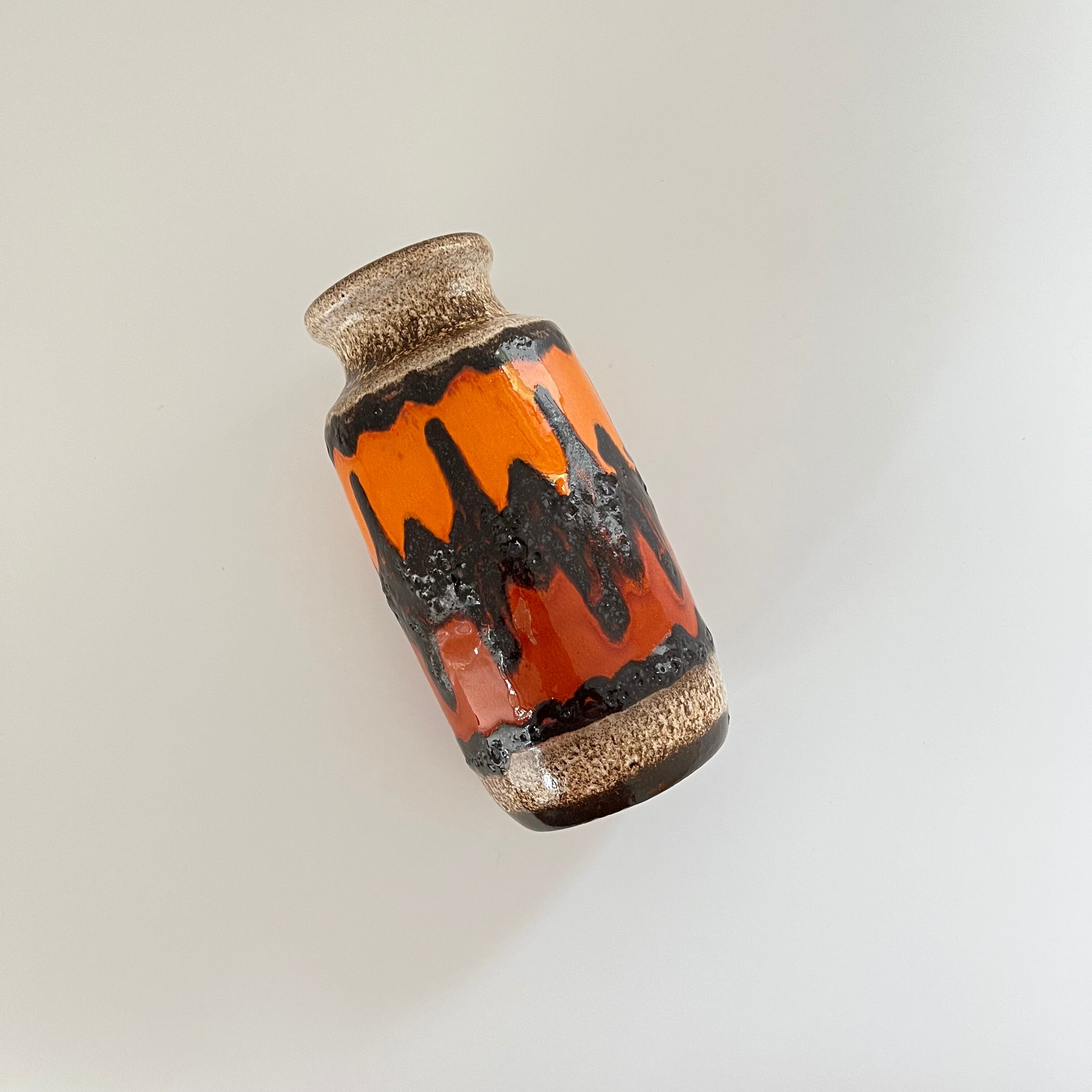 Fat Lava 花瓶 | Scheurich 213 20 | PolePoleDecor｜Vintage Vase 専門店