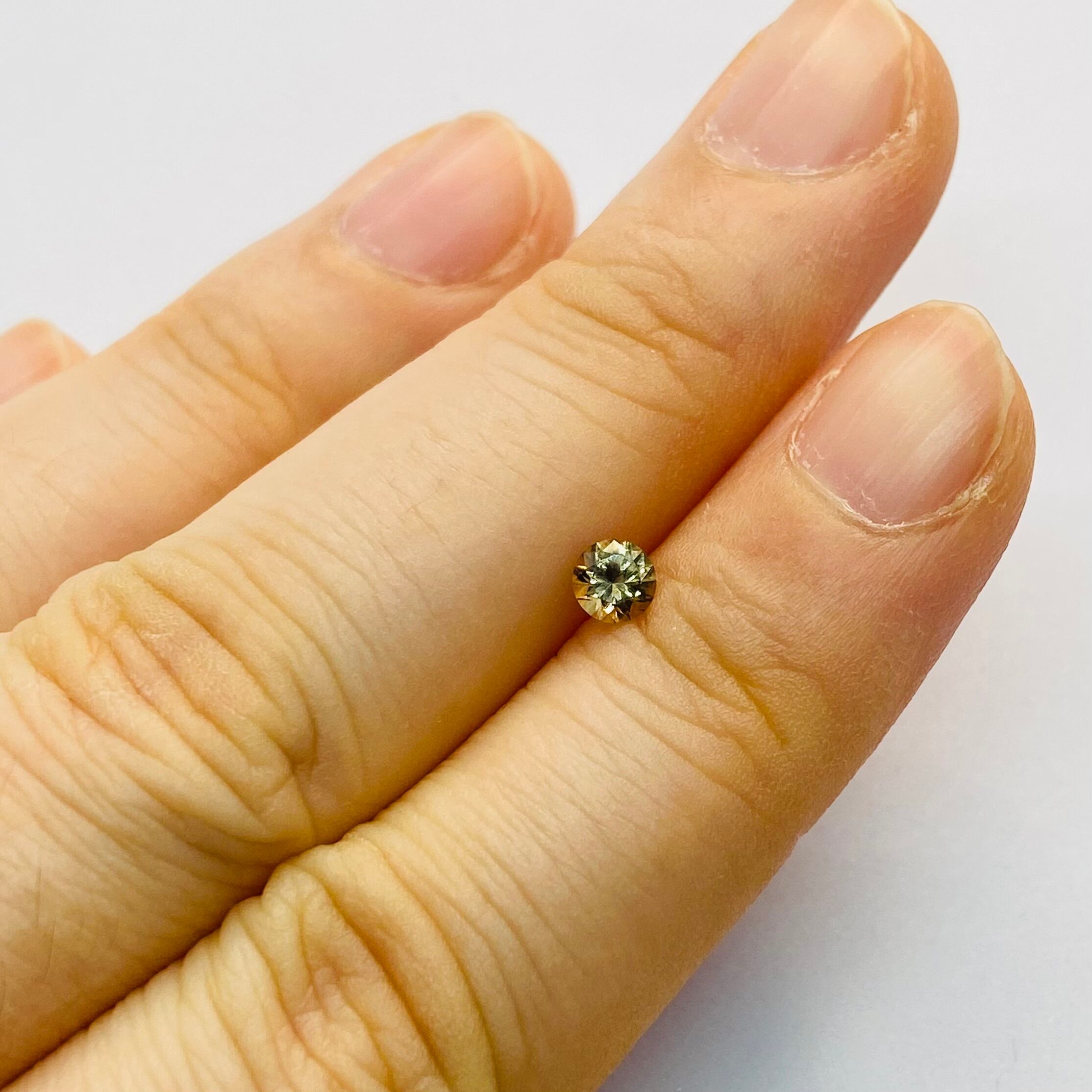 反対色なマジカルバイカラーなモンタナサファイア