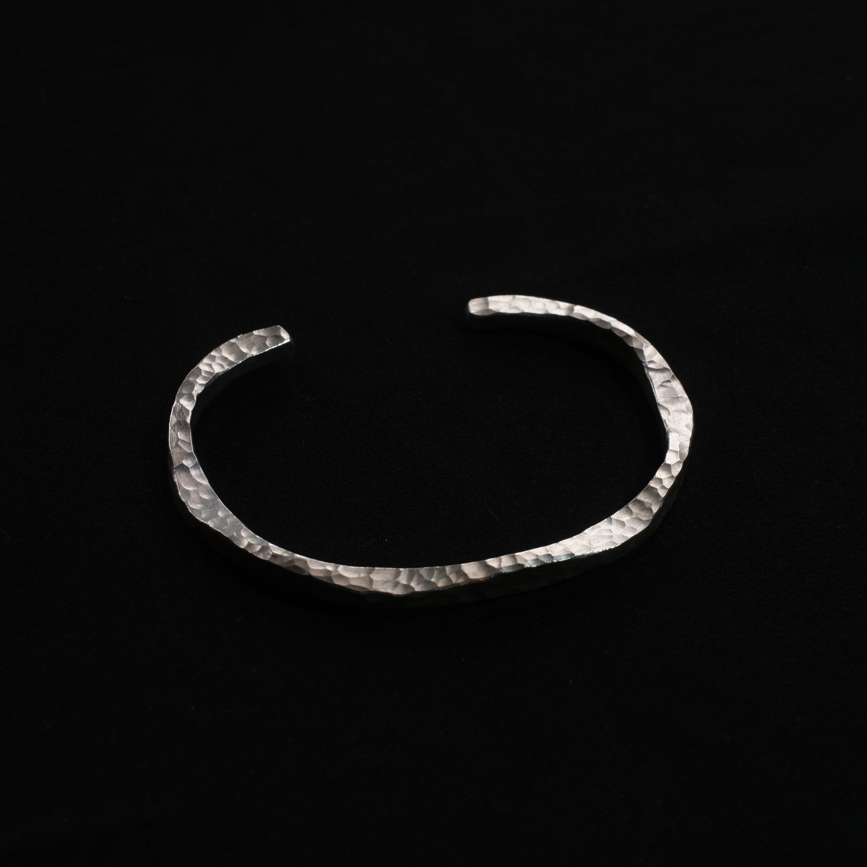 Karen silver/Silver950 歪テクスチャーバングル/別注/軽研磨仕上げ