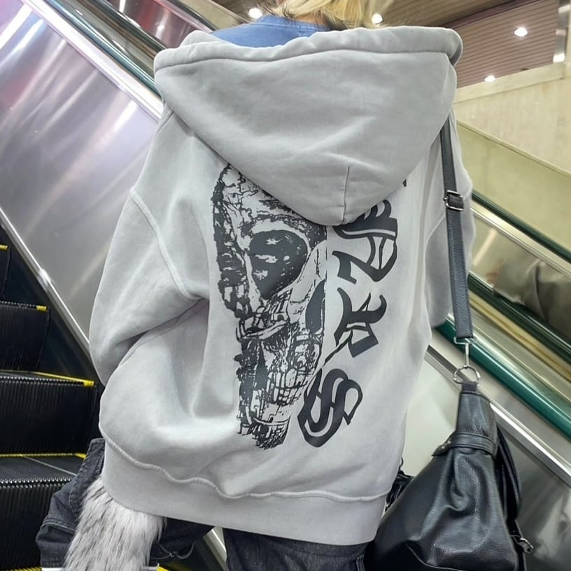 STONE  ブルーグレー パーカー SEQUENZ（シークエンズ）】CROSS RHINE STONE ZIP P/K / パーカー