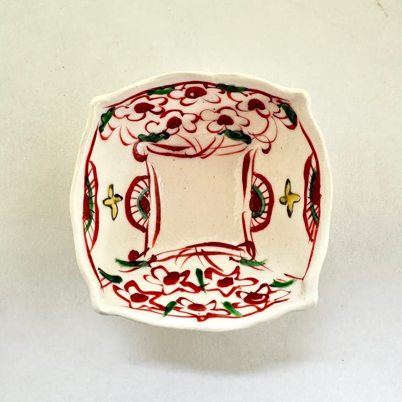 志野赤絵草花文四方小鉢【榛澤宏】