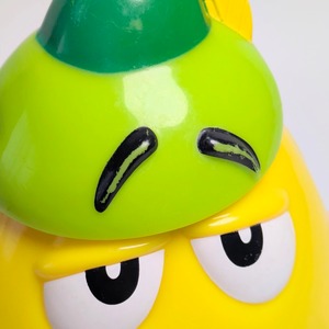 ☆ VINTAGE 90' JUNK ☆【 m&m's  ( エムアンドエムズ ) 】Christmas Santa's Lil' Elf・Yellow・Dispenser / クリスマス サンタズ リル エルフ・イエロー・ディスペンサー 〚アメリカン雑貨 アメトイ〛