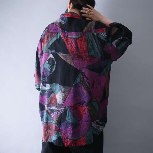 psychedelic poison color geometry full art pattern over silhouette h/s shirt