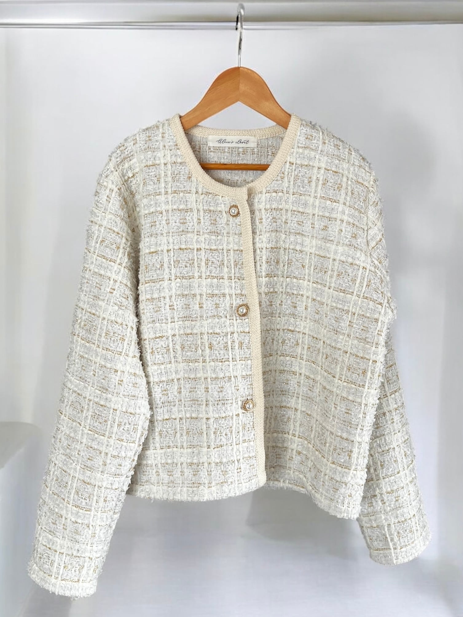 the barnnet ヴァネッサ　スパンコール　ブークレ　カーディガン the barnnet ヴァネッサ スパンコール ブークレ カーディガン 【公式通販】