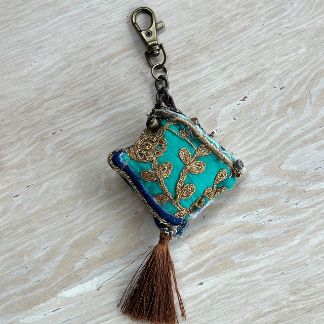 インドキラキラキーリング