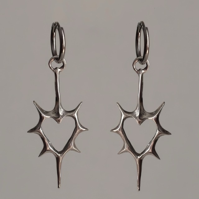 spine heart pierce　棘ハートピアス　J0344