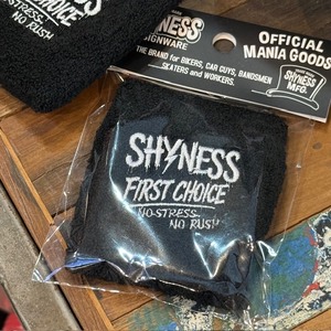 【SHYNESS】リストバンド★