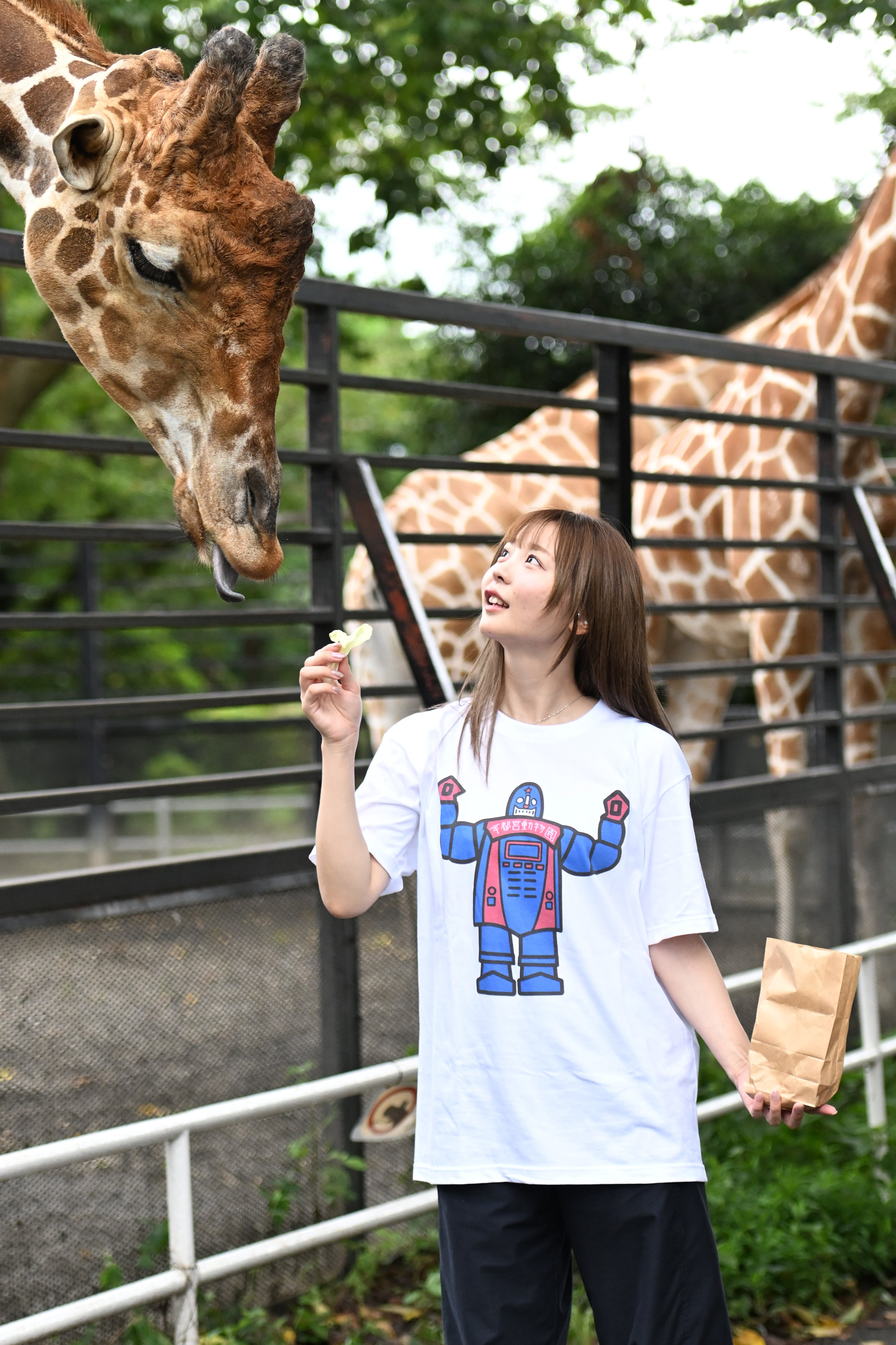 実は乗り物！駐車場の番人ロボTシャツ | トウキョウスポーツONLINE SHOP