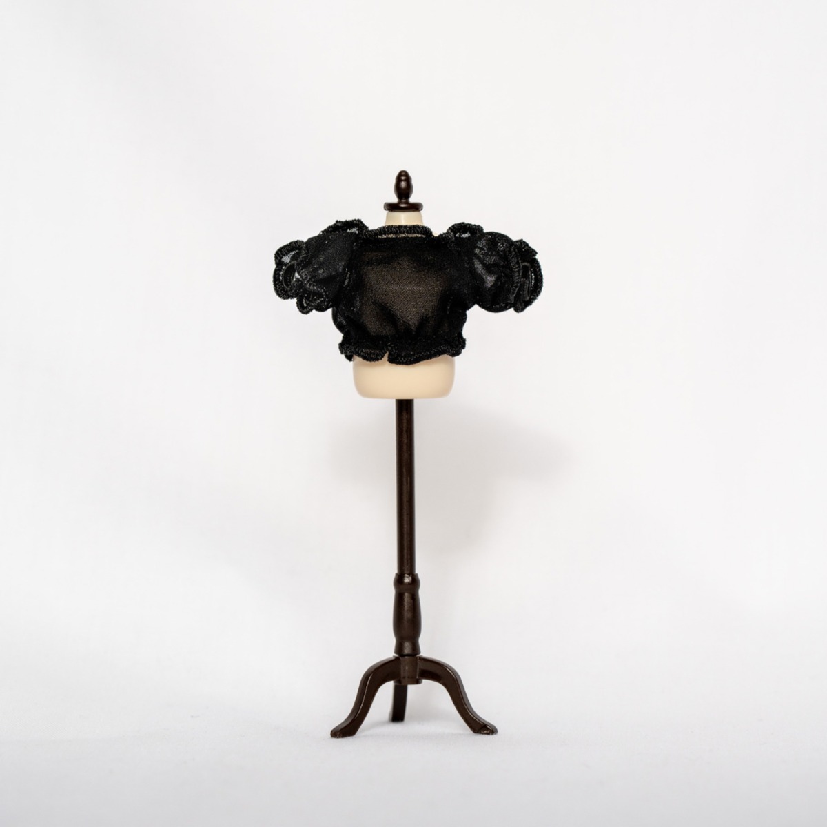 ドールアウトフィット゜・*。.・ブラウス 10314eacdaa43d708cb0ebbb531445