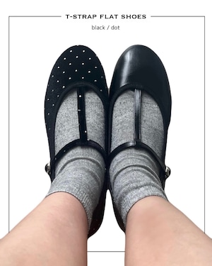 【more than cutie pie】T-strap flat shoes (dot / black)