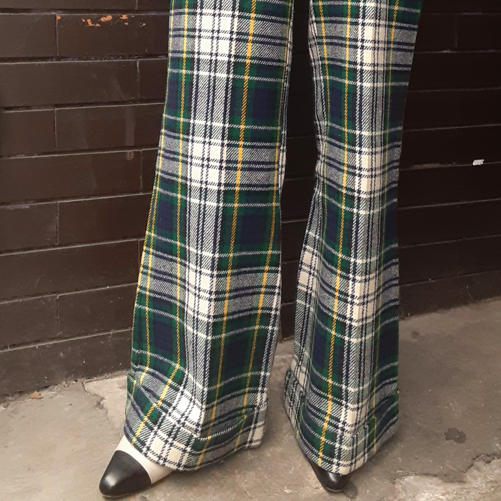 Wool check flare pants ウールチェック柄フレアパンツ | Small Change