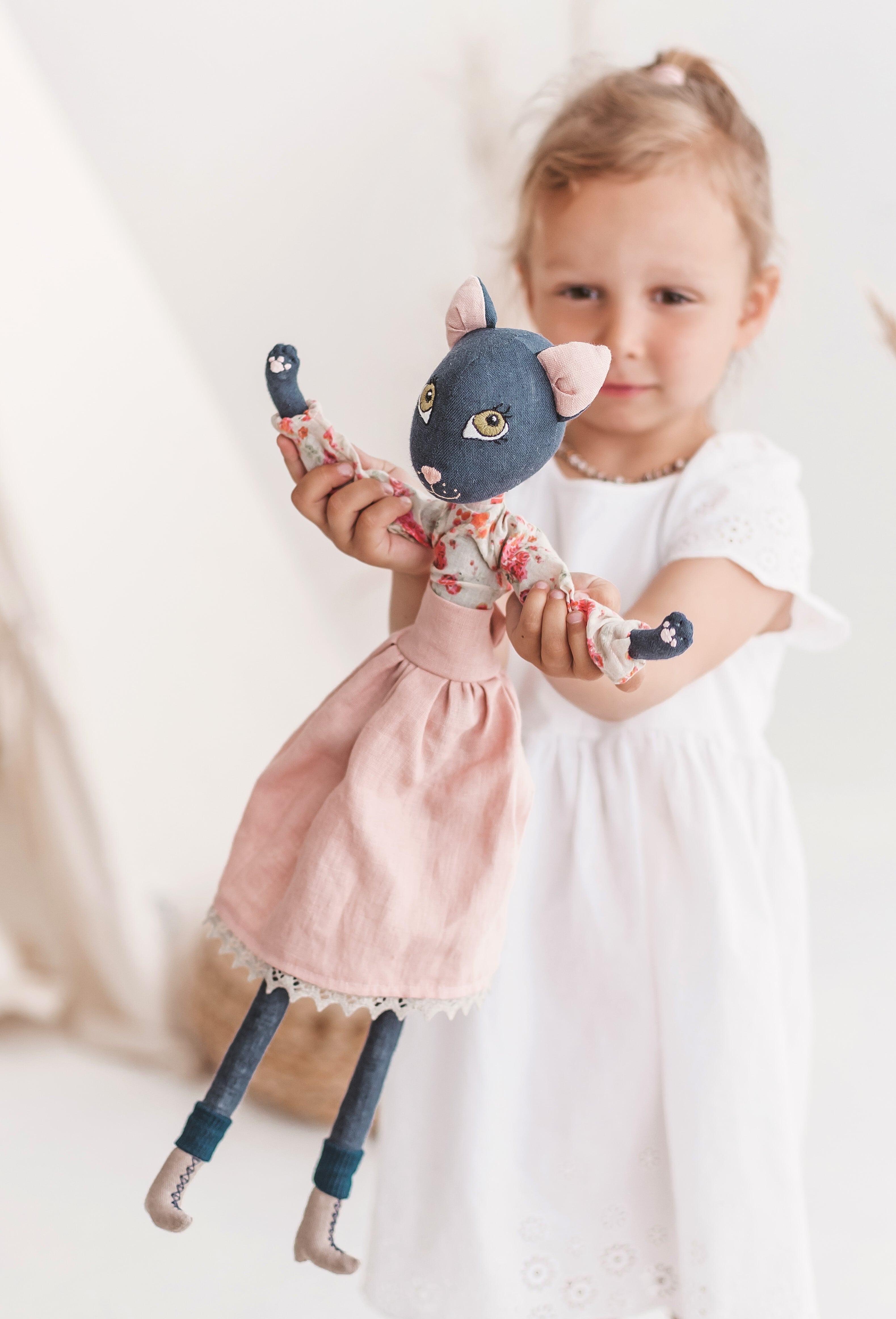 子ネコの Munė ～ 人形作家のハンドメイド～創作玩具・知育おもちゃ