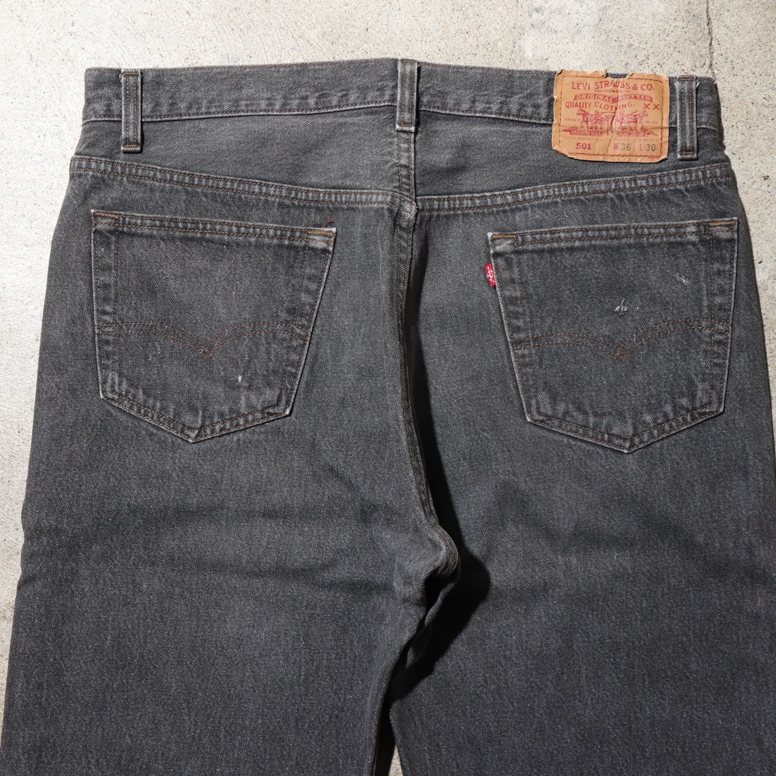 36×30 先染め 501 米国製 Levi's ブラックデニムパンツ 92年 