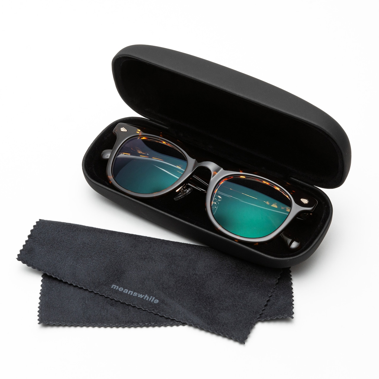 meanswhile Flip-up Transition Color Glasses “Neutral Color” 【DEMI×BROWN 】