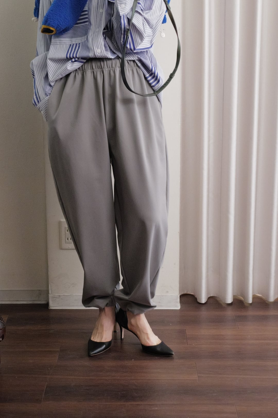 CURVE nylon stretch pants gray