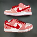 ×STRANGELOVE DUNK SB VALENTINE'S DAY CT2552-800