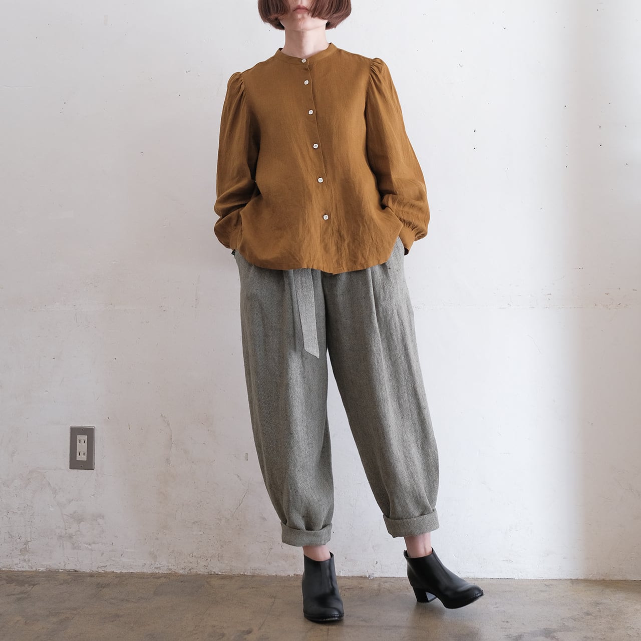 unisex egg pants A／herringbone linen〈gray×olive〉 | SALUÉ