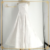 フラダンス 衣装 CC Fashions CCファッション ワンピース ドレス ホワイト系 ハワイ製 白 真っ白 モンステラ柄 植物柄 ハワイアンプリント ハワイアン アロハ フラ ダンス レッスン 練習 キャミソールドレス フレアスカート 華やか かわいい おしゃれ 上品 大人っぽい さわやか