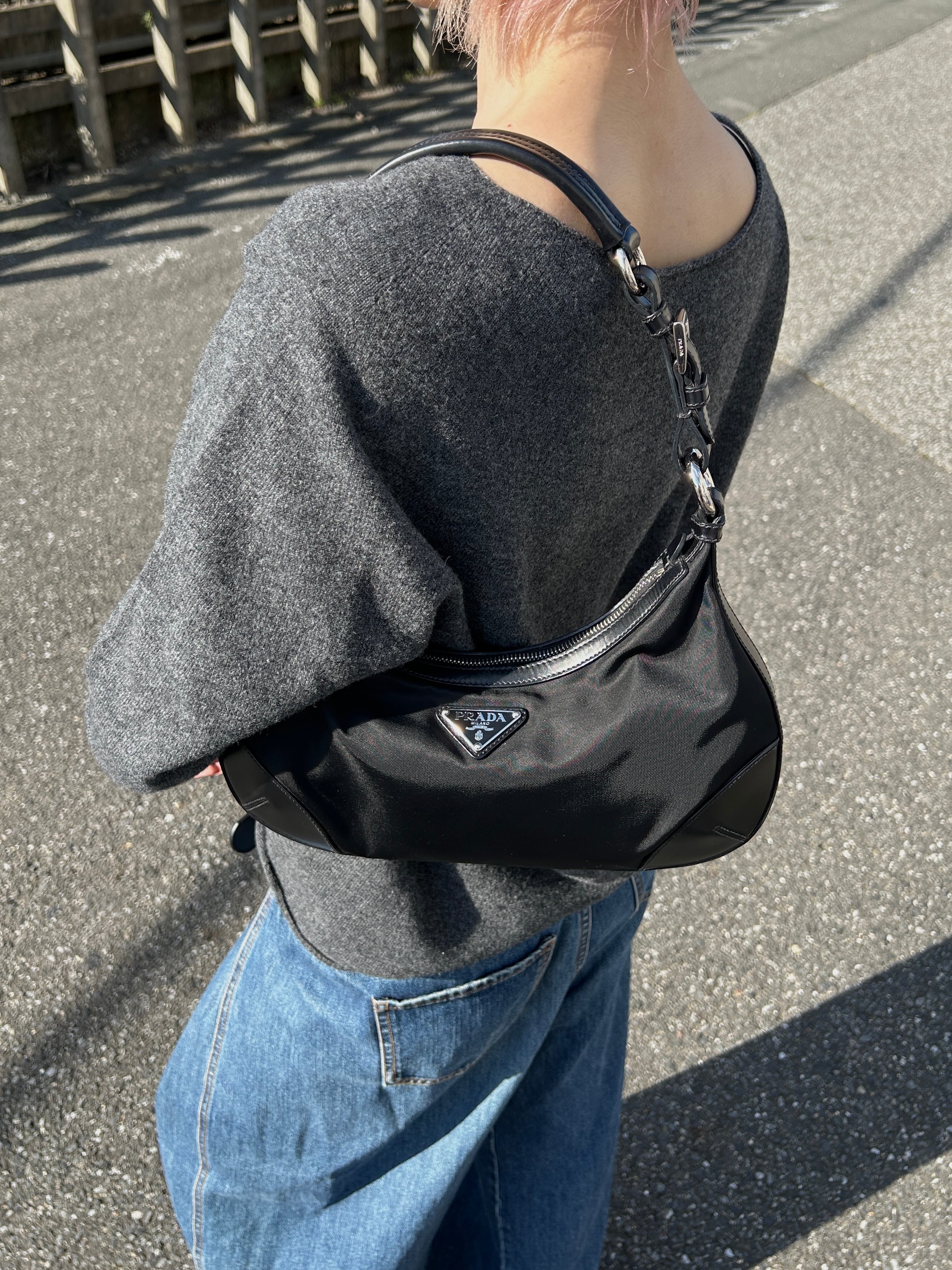 PRADA プラダ ショルダーバッグ ブラック トライアングルロゴ レザー PVC ホーボー セミショルダーバッグ vintage ヴィンテージ オールド cpgmii