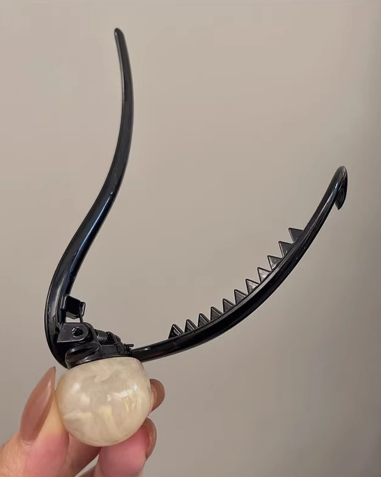 Pearl twist hair Clip L0115
