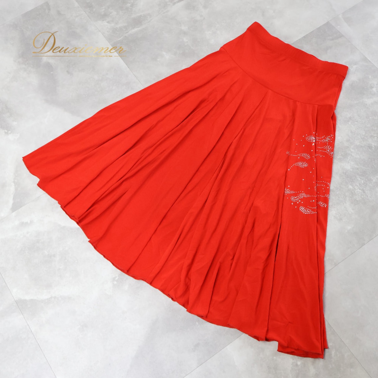 社交ダンス 衣装 prima boutique プリマブティック スカート レッスンウェア レッド系 練習 レッスン 伸縮 ストレッチ ラインストーン キラキラ 赤 上品 かわいい ICHIOKU ダンス衣装 イベント ステージ パーティー シルバー系