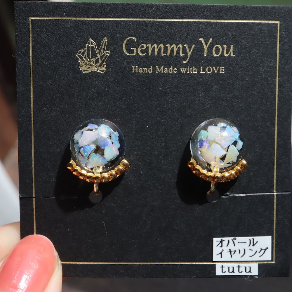 ホワイト系♪摘みたてミモザのオリジナルレジンのビーズとパールのボールペン♥️ ホワイト系♪摘みたてミモザのオリジナルレジンのビーズとパール