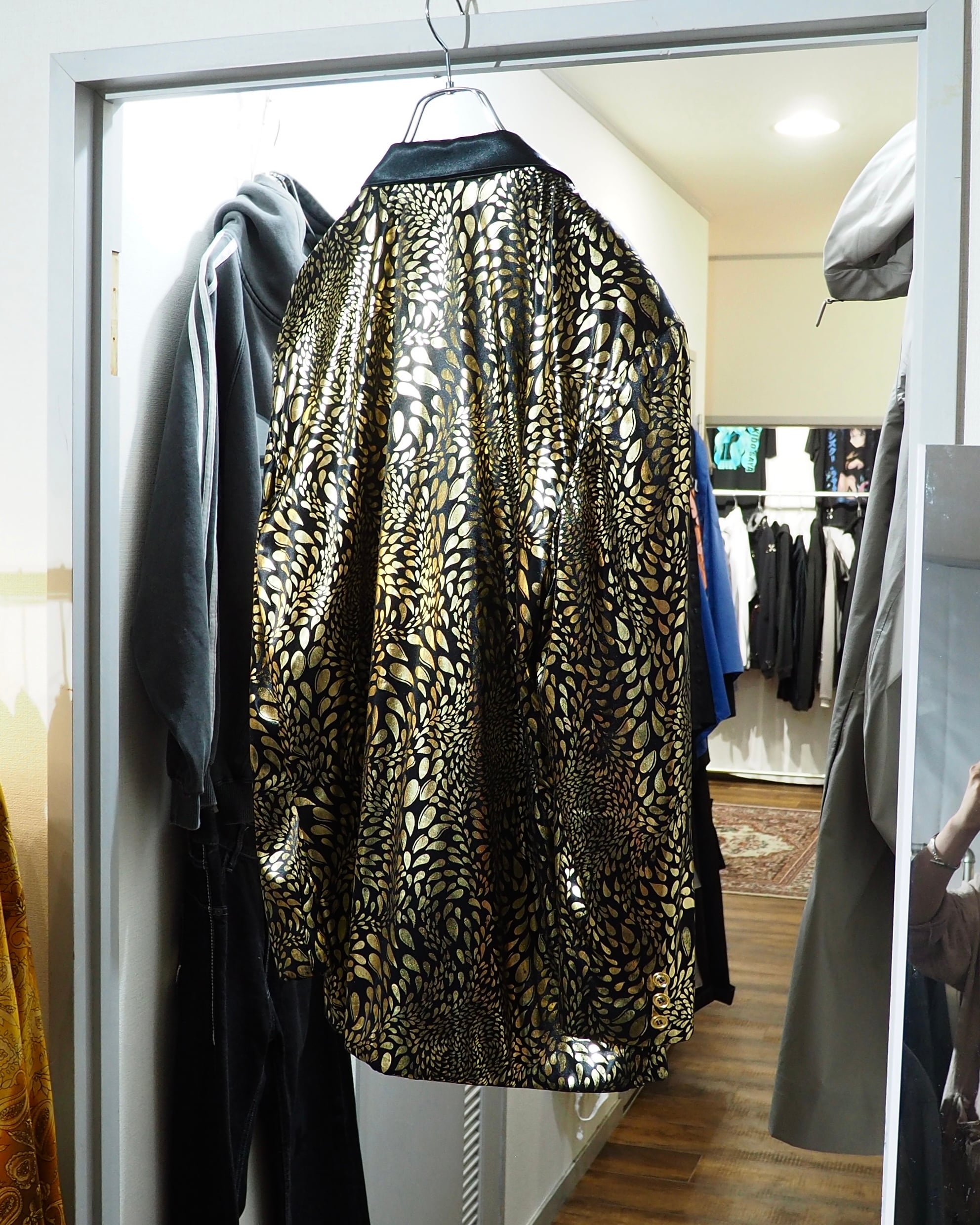 1980s ” made in USA ” Luxury gold pattern vintage loose Satin jacket