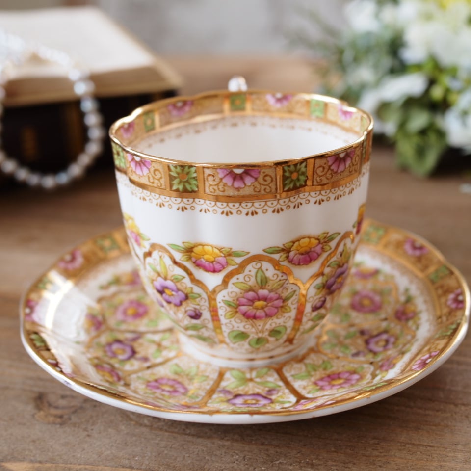 ロイヤルアルバート COURT 豪華金彩 カップ＆ソーサー | antique