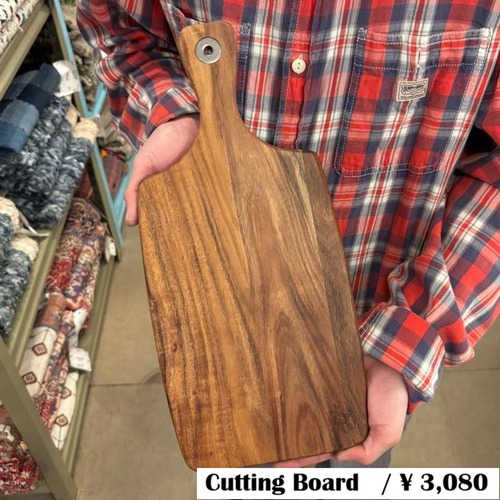 China Acacia wood cutting board Size:S　中国 アカシアウッドカッティングボード Sサイズ 木製 まな板 天然木