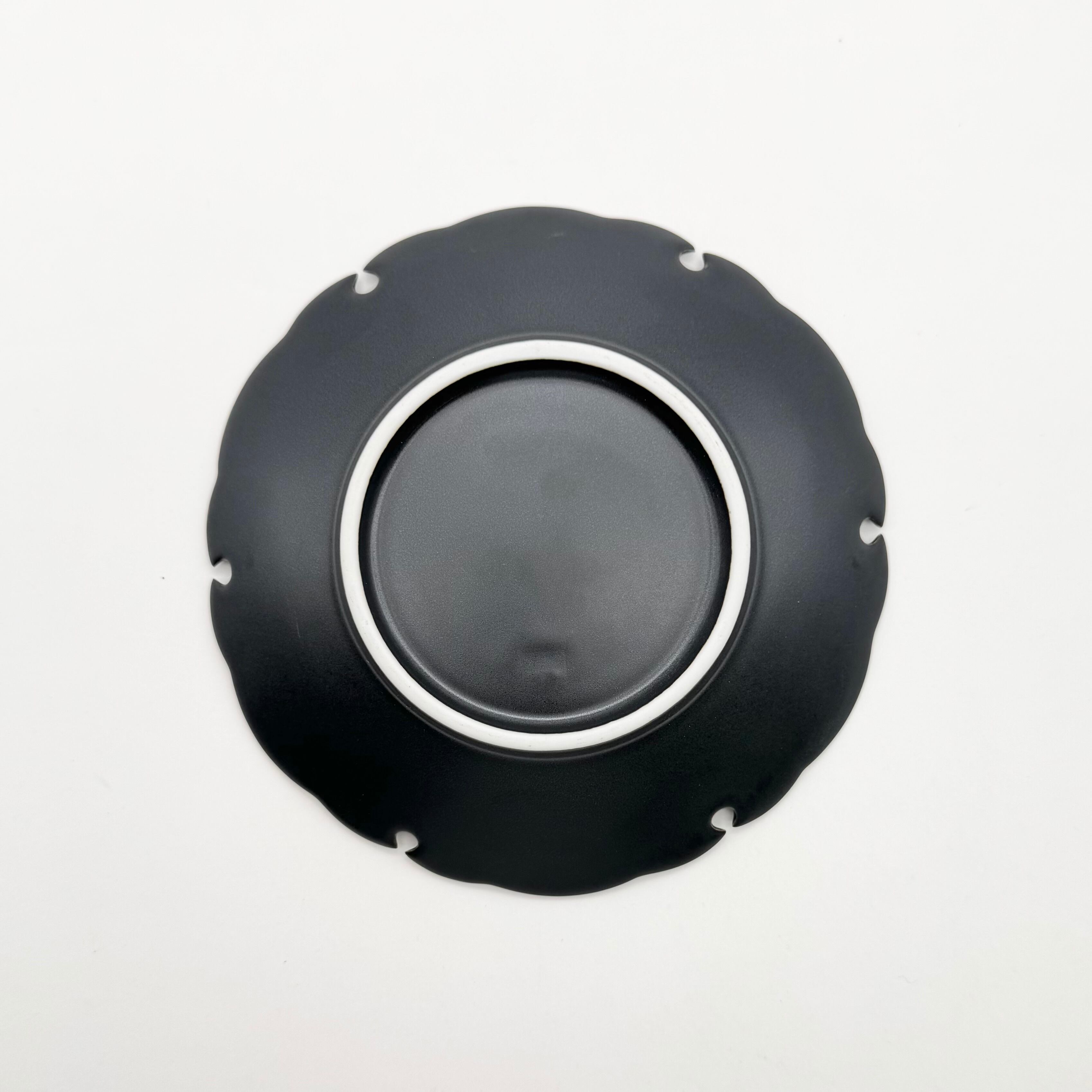 SALE】マットブラック 雪輪5寸皿 (アウトレット) S3 | 24to3［西富