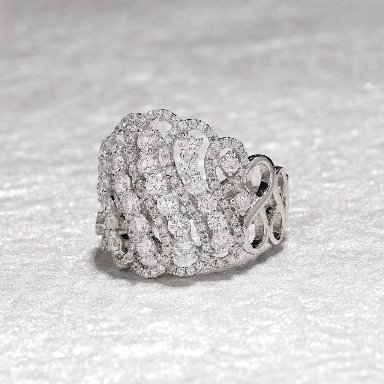 ダイヤモンド デザインリング K18(WG) / 1.700ct