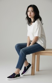 Women's slip-on canvas shoes