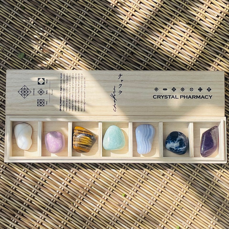 チャクラストーン 軽やかな光のセット | CRYSTAL PHARMACY｜宝石薬局