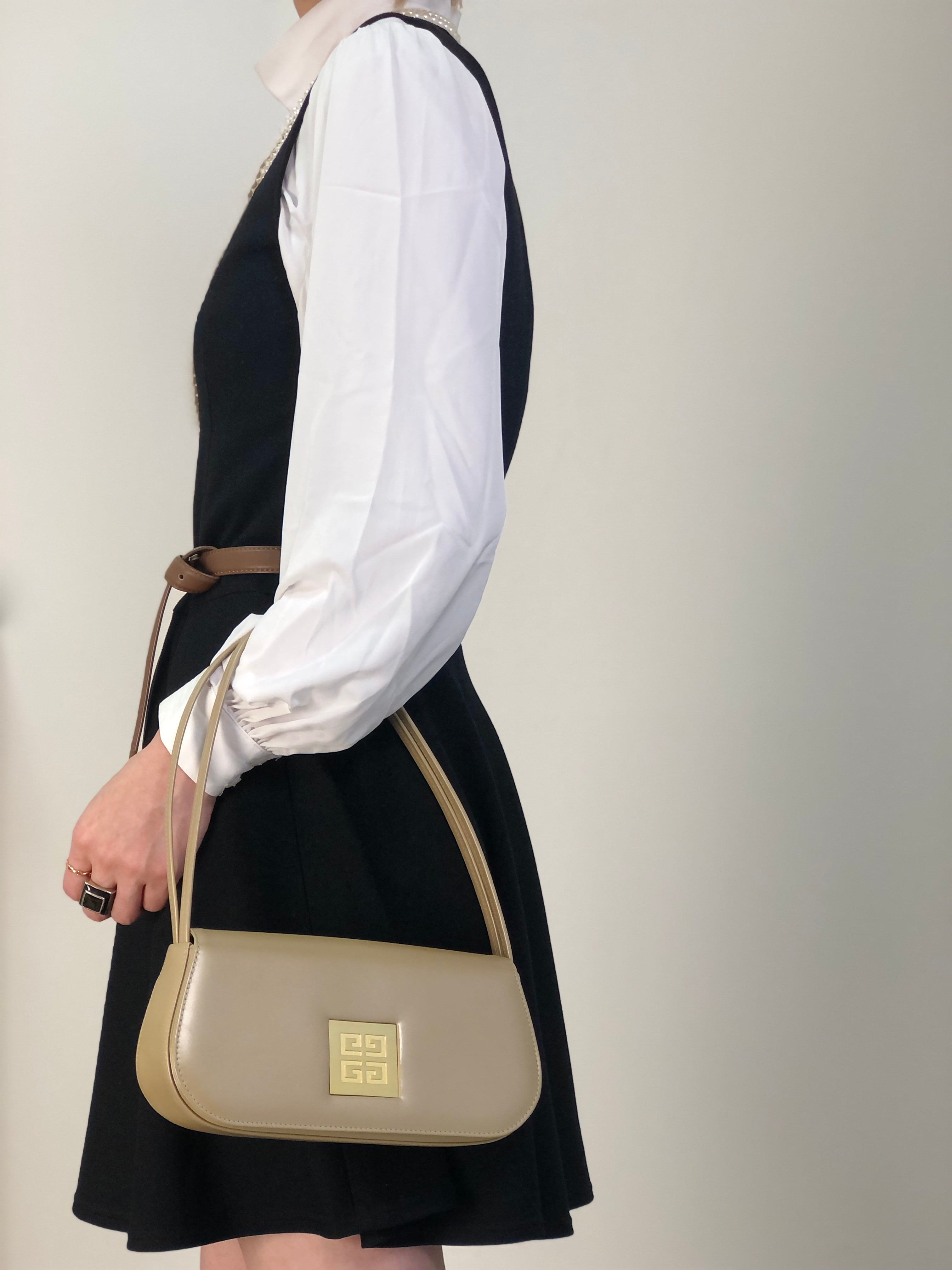 GIVENCHY ジバンシィ ハンドバッグ ベージュ ロゴ レザー vintage ヴィンテージ オールド f832t4