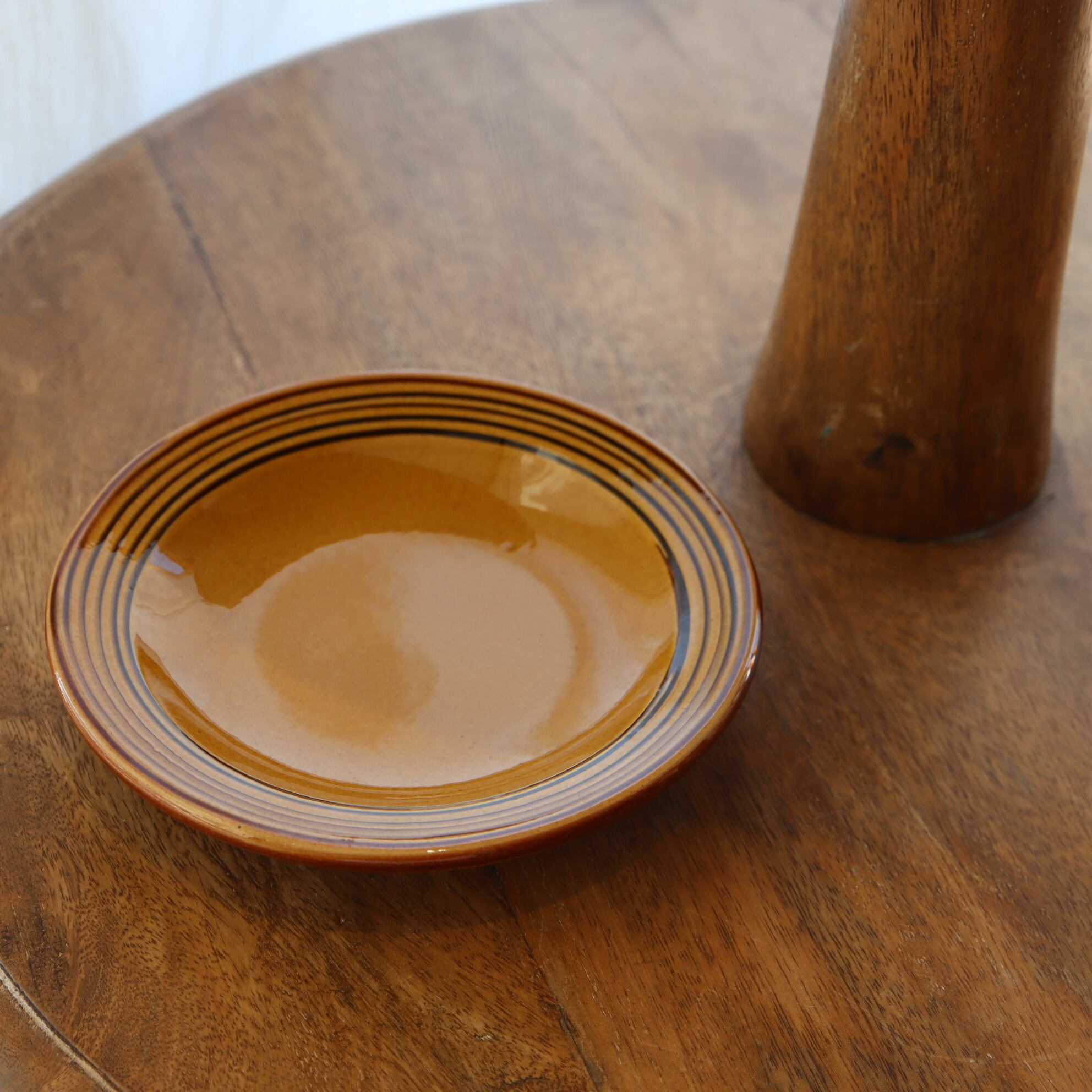 ショップ 湯町窯 スリップウエアー 8寸皿 B 湯町窯 スリップウエアー 8