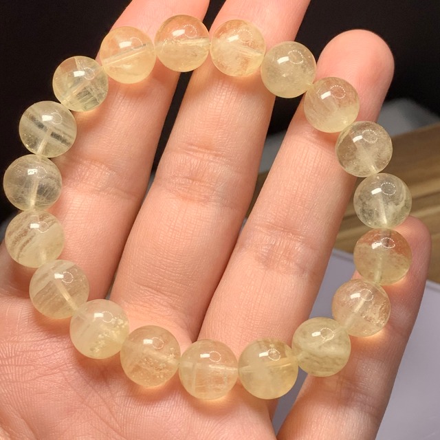 1.ミルキーイエローフローライトブレスレット