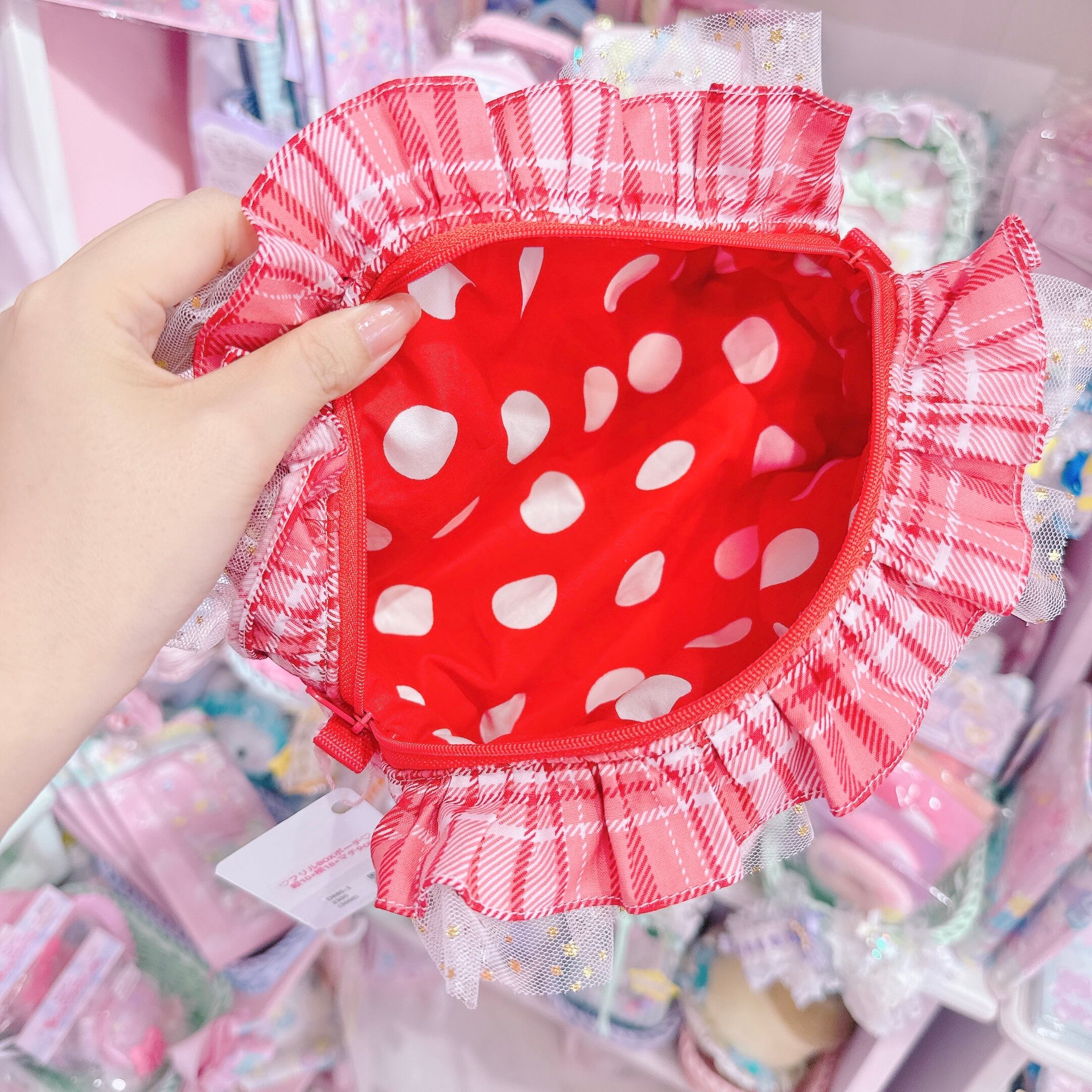 【D8】85-1フリルBOXポーチ