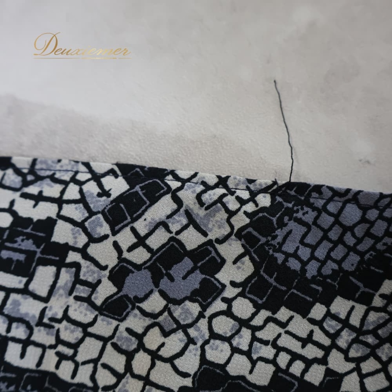 社交ダンス 衣装 Chacott チャコット スカート レッスンウェア グレイ系 練習 レッスン 軽い スリット 柄 模様 黒 華やか かわいい ダンス衣装 イベント ステージ パーティー 薄い