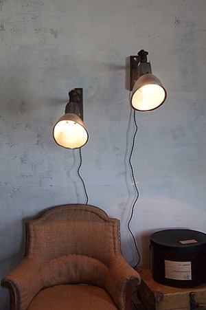 長いアームのブラケットランプ-industrial bracket lamp