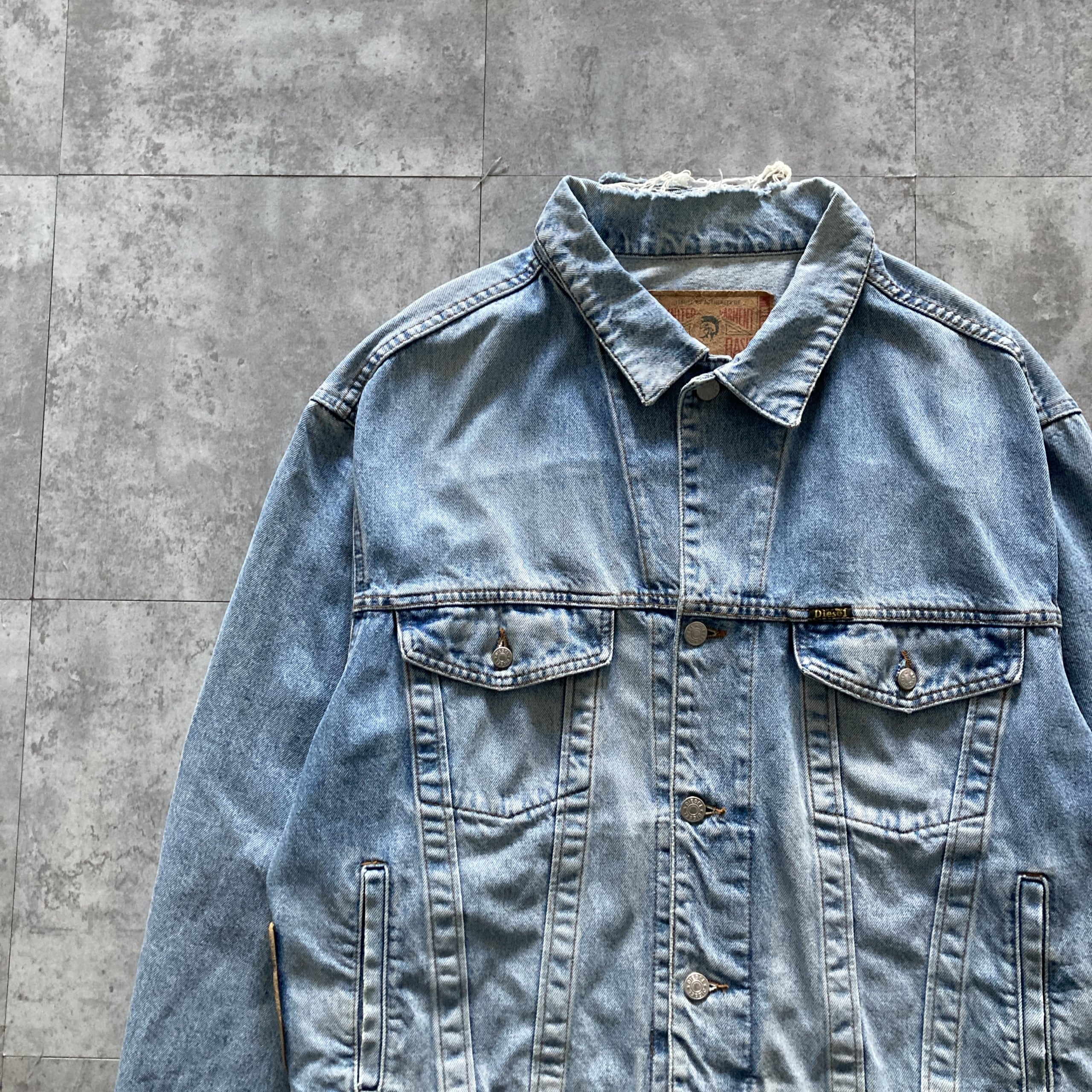Size.XL】DIESEL ディーゼル イタリア製 ワンポイント ロゴ刺繍 レザー